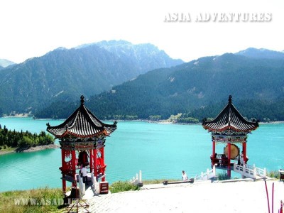 Tien-shi Lake (Heaven Lake) Tien-shi Lake (Heaven Lake)