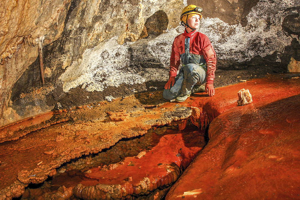 Пещера Фестивальная-Ледопадная