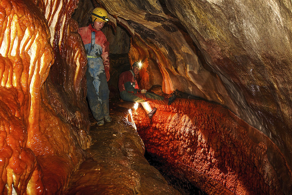 Пещера Фестивальная-Ледопадная
