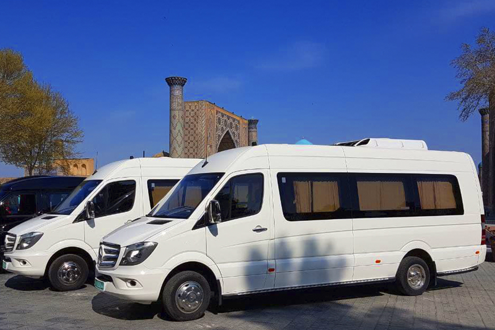 Midi bus Mercedes Sprinter Midi bus Mercedes Sprinter